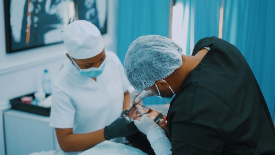 Echipă stomatologică